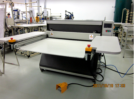 自動(dòng)熱壓合機器設備