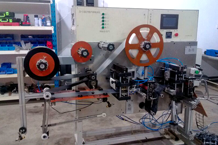 IP保護袋自動(dòng)成型機