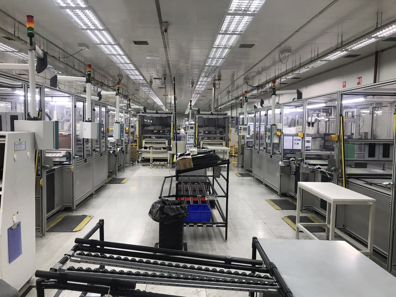 倍速鏈式汽車(chē)電子安全產(chǎn)品自動(dòng)組裝線(xiàn)